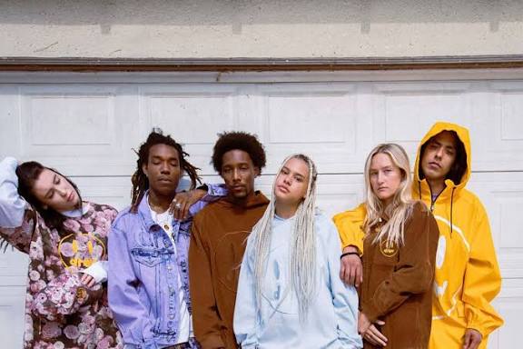 Drew House: A Fresh Perspective on Modern Streetwear and Everyday Clothing